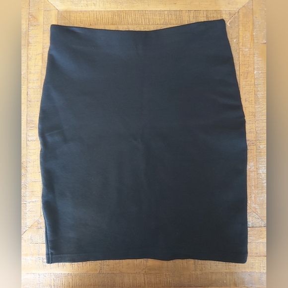 Talula/Aritzia Faux Wrap Mini Skirt - Picture 7 of 9